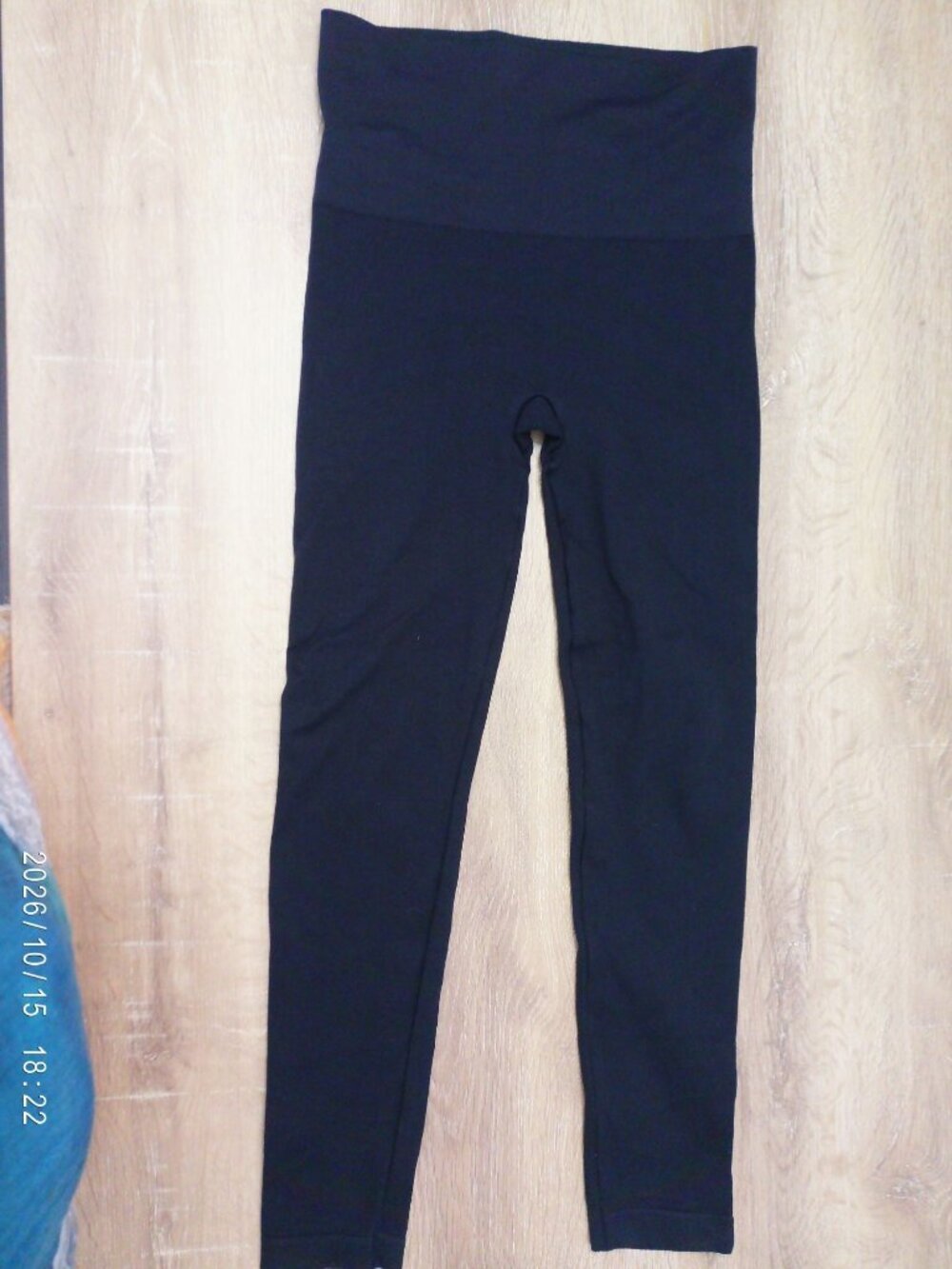 Spanx Black High-Waisted Leggings With Zippered Pockets Size L/XL